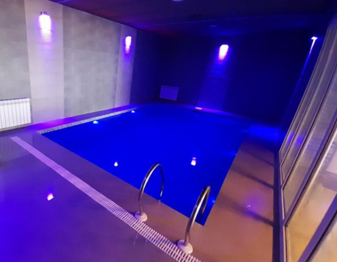 سه خوابه ساحلی استخردار آبگرم پاسداران 1