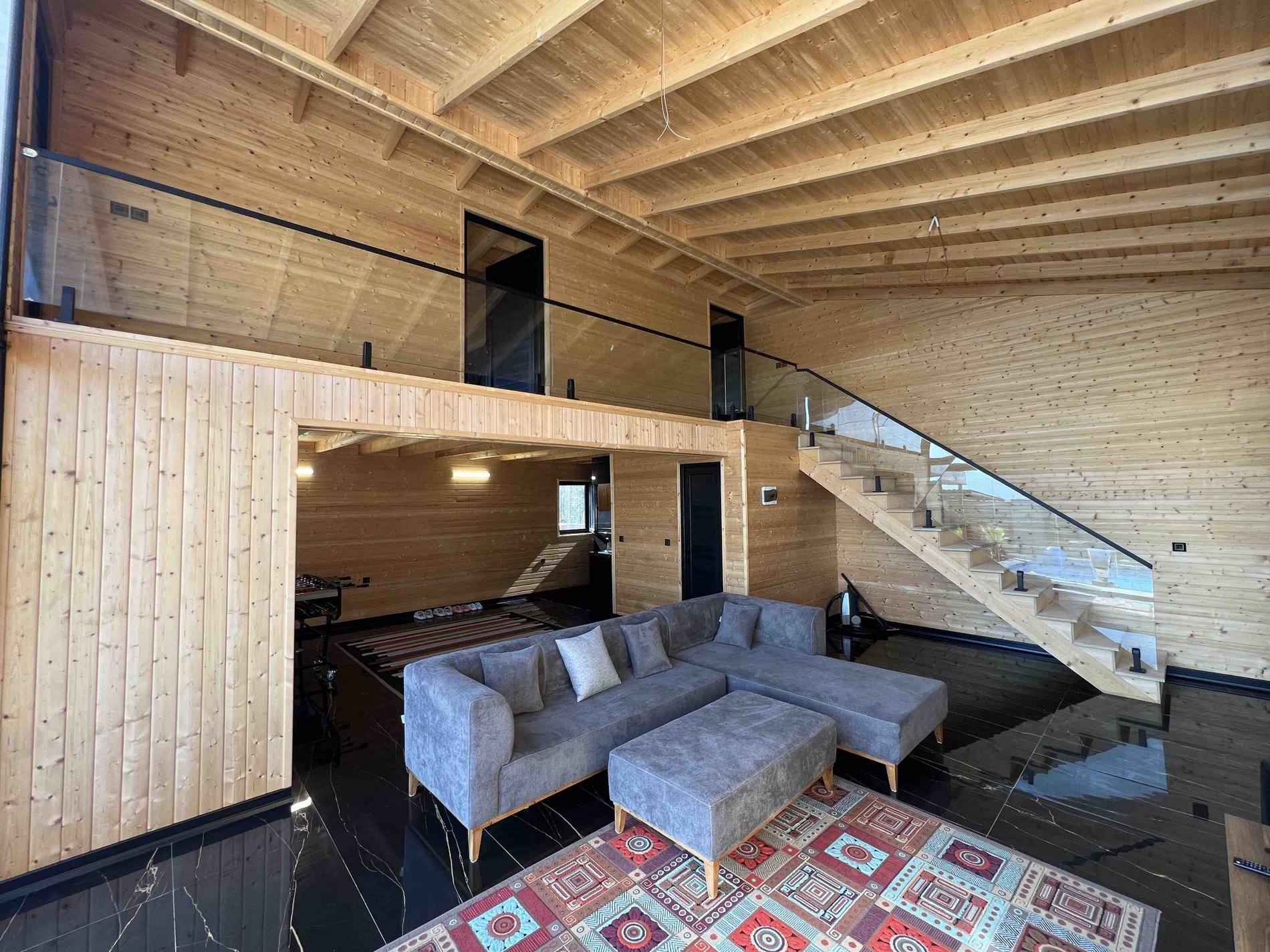 دوخوابه چوبی استخردار آبگرم لیانا