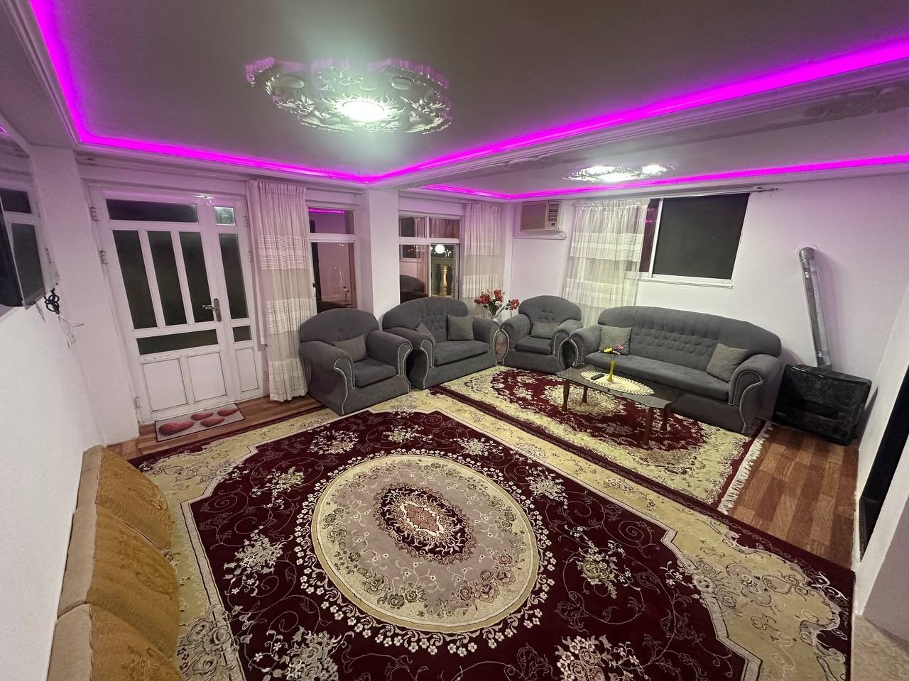 ویلا دوخوابه عازمی
