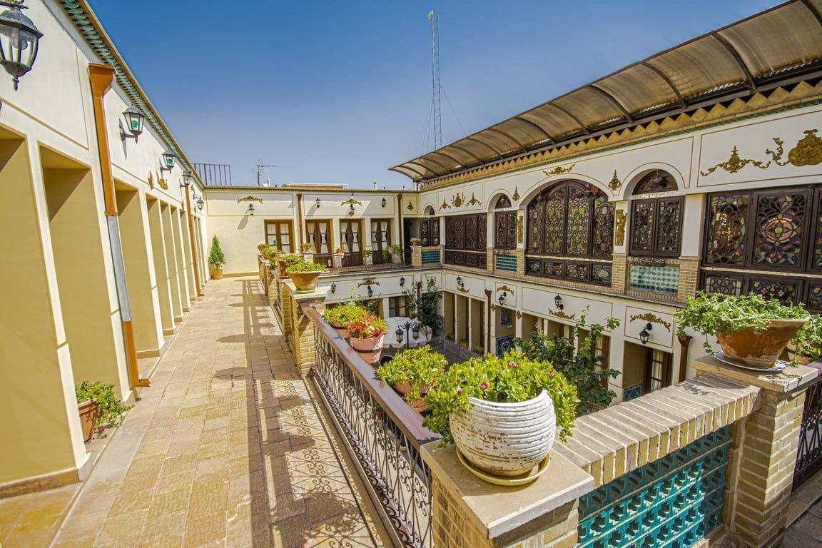 طلوع خورشید - واحد سه تخته 111