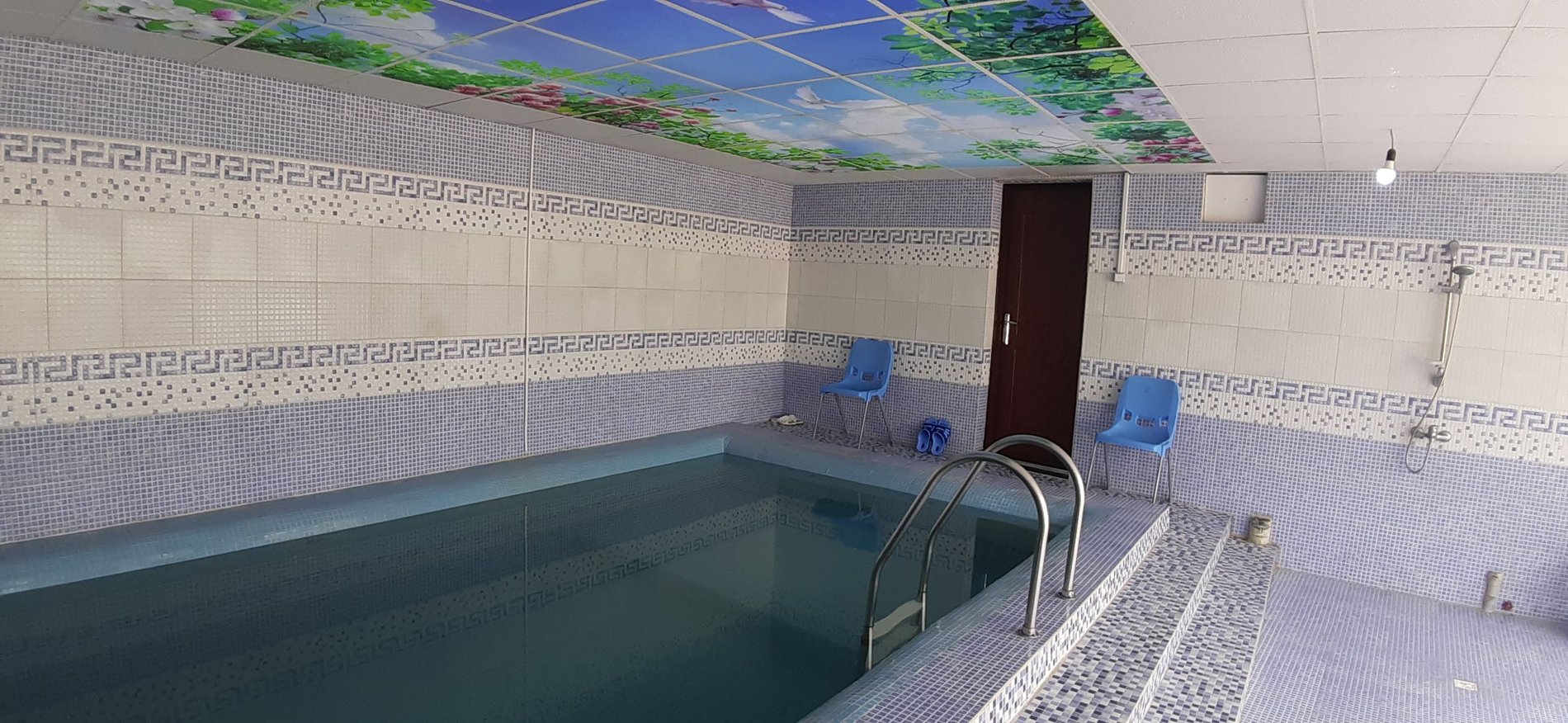 ویلا یک خوابه استخردار آبگرم لندن