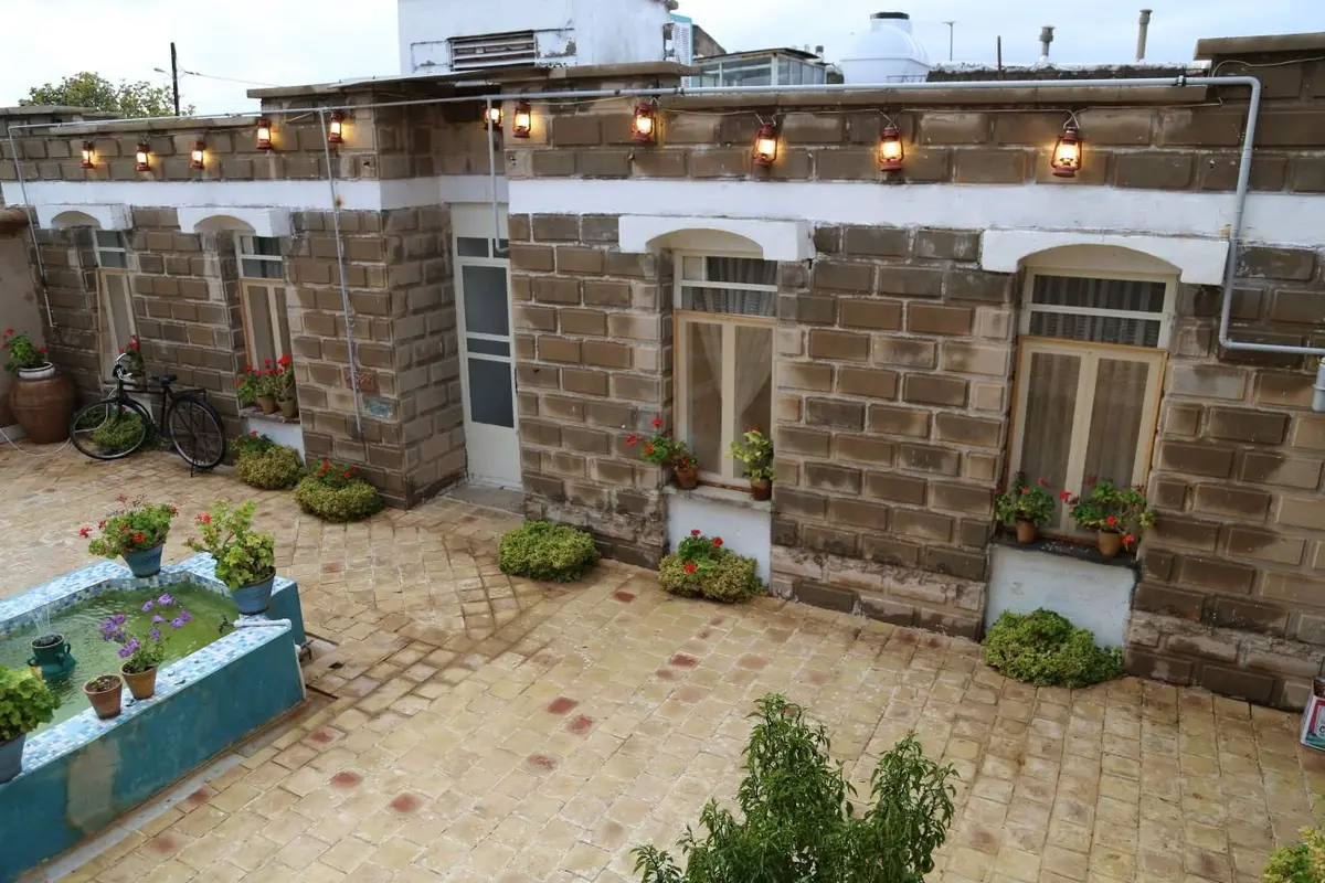 بوم گردی ریحان - واحد 1