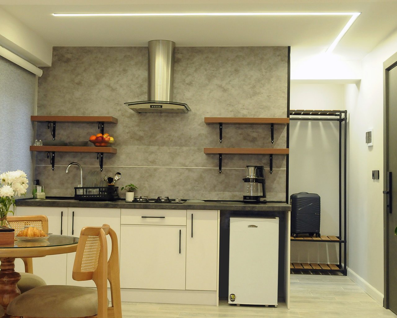 سوئیت فلت رز 201