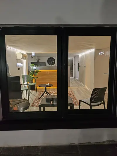 آپارتمان رز 202