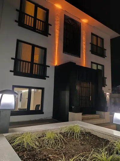 آپارتمان رز 202