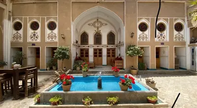 اقامتگاه سنتی عمارت یاس اصفهان - واحد بهار نارنج