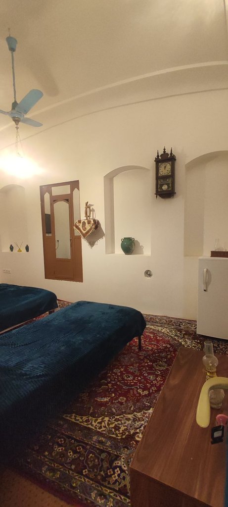 بومگردی خانم تاج - واحد ژینا