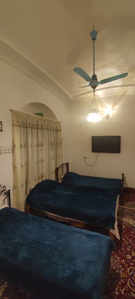 بومگردی خانم تاج - واحد ژینا