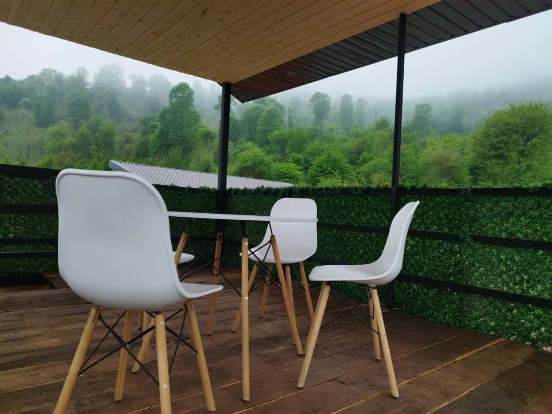 کلبه سه خوابه چوبی استخردار آبگرم شریف