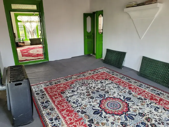 اقامتگاه سنتی فلت هنری بالا خانه