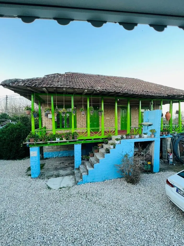 اقامتگاه سنتی فلت هنری بالا خانه