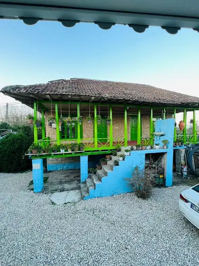 اقامتگاه سنتی فلت هنری بالا خانه