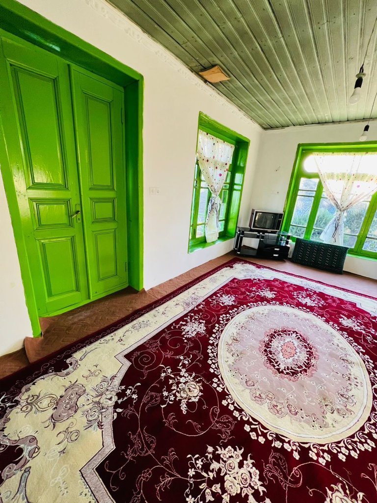 فلت هنری بالا خانه