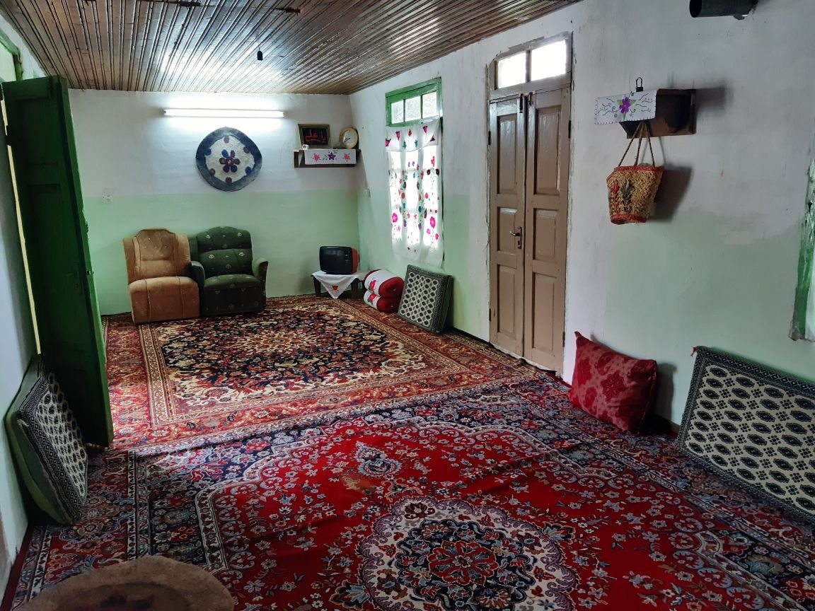 بوم گردی میرزا شموشک - واحد انجیلی همکف