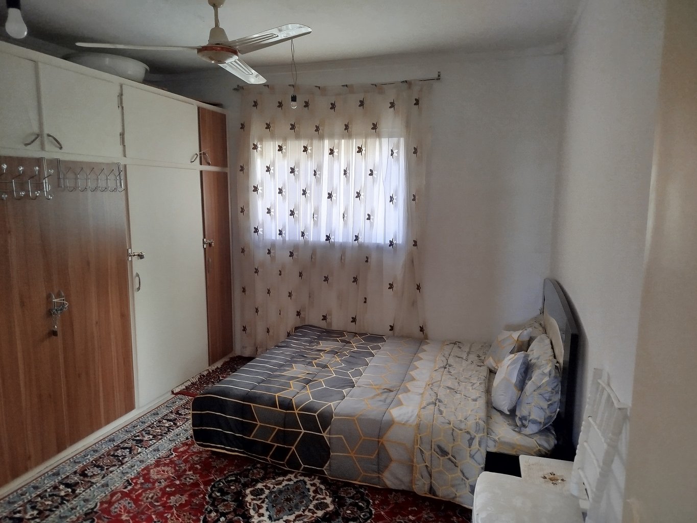سوئیت یک خوابه گیلانی 1