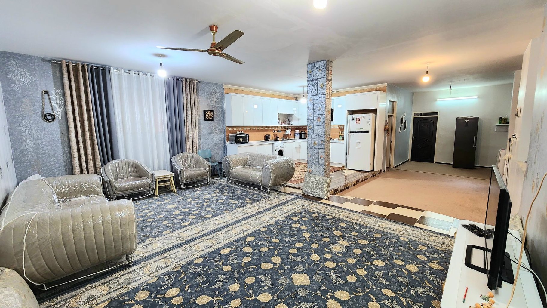 ویلا یک خوابه برهان 1 - حال پذیرایی آشپزخانه