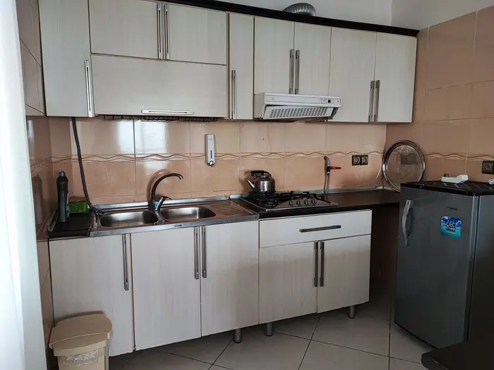 دوخوابه لادن - واحد طبقه دوم - آشپزخانه