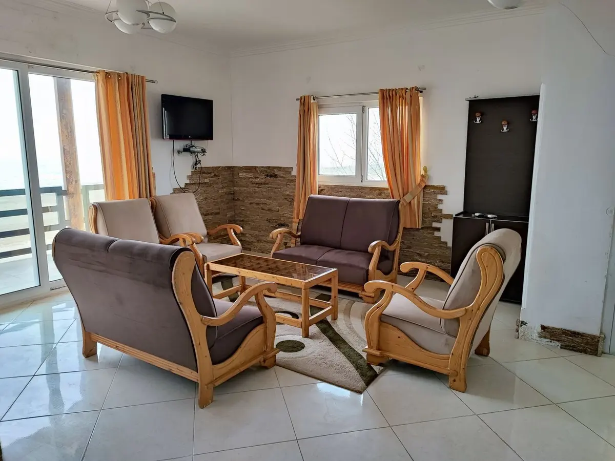 دوخوابه لادن - واحد طبقه دوم - سالن پذیرایی