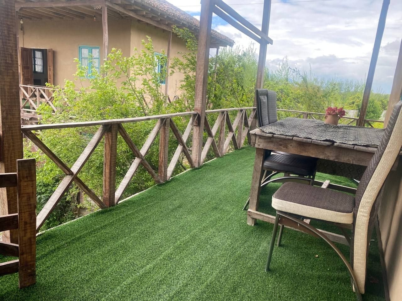 حاج علی  - واحد مهمان