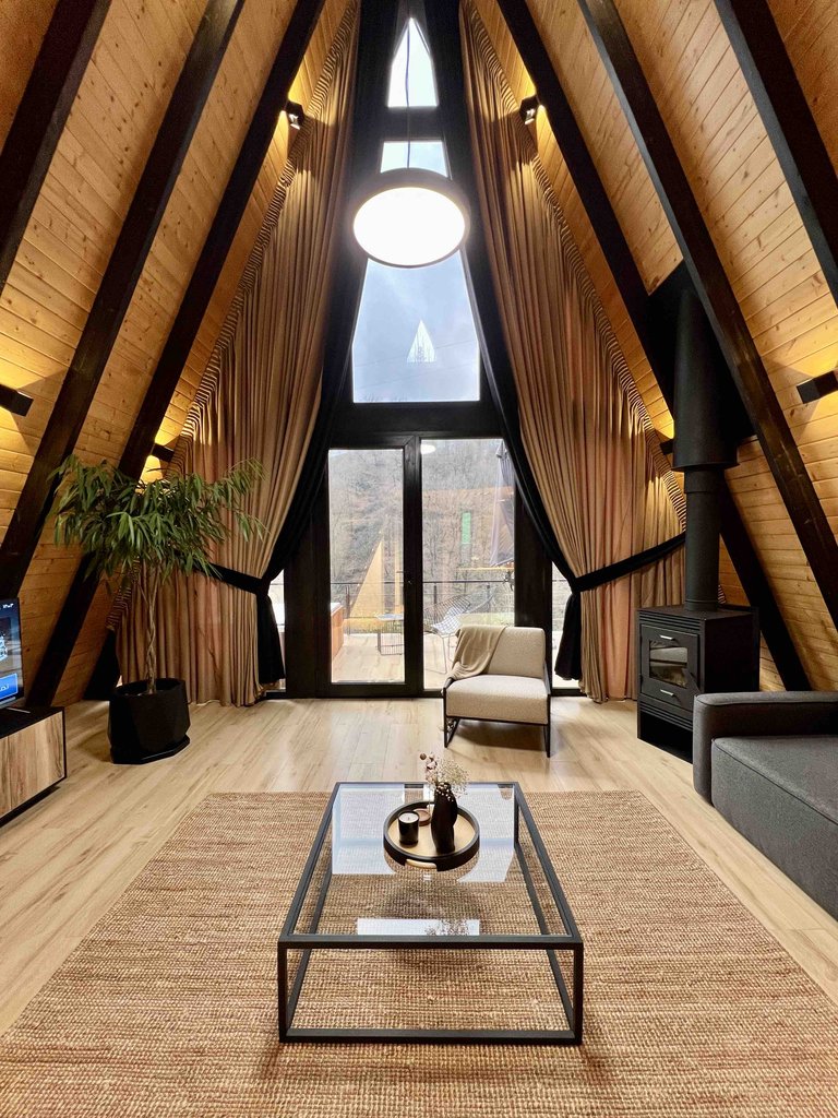 یک خوابه سوئیسی جکوزی دار دهلی