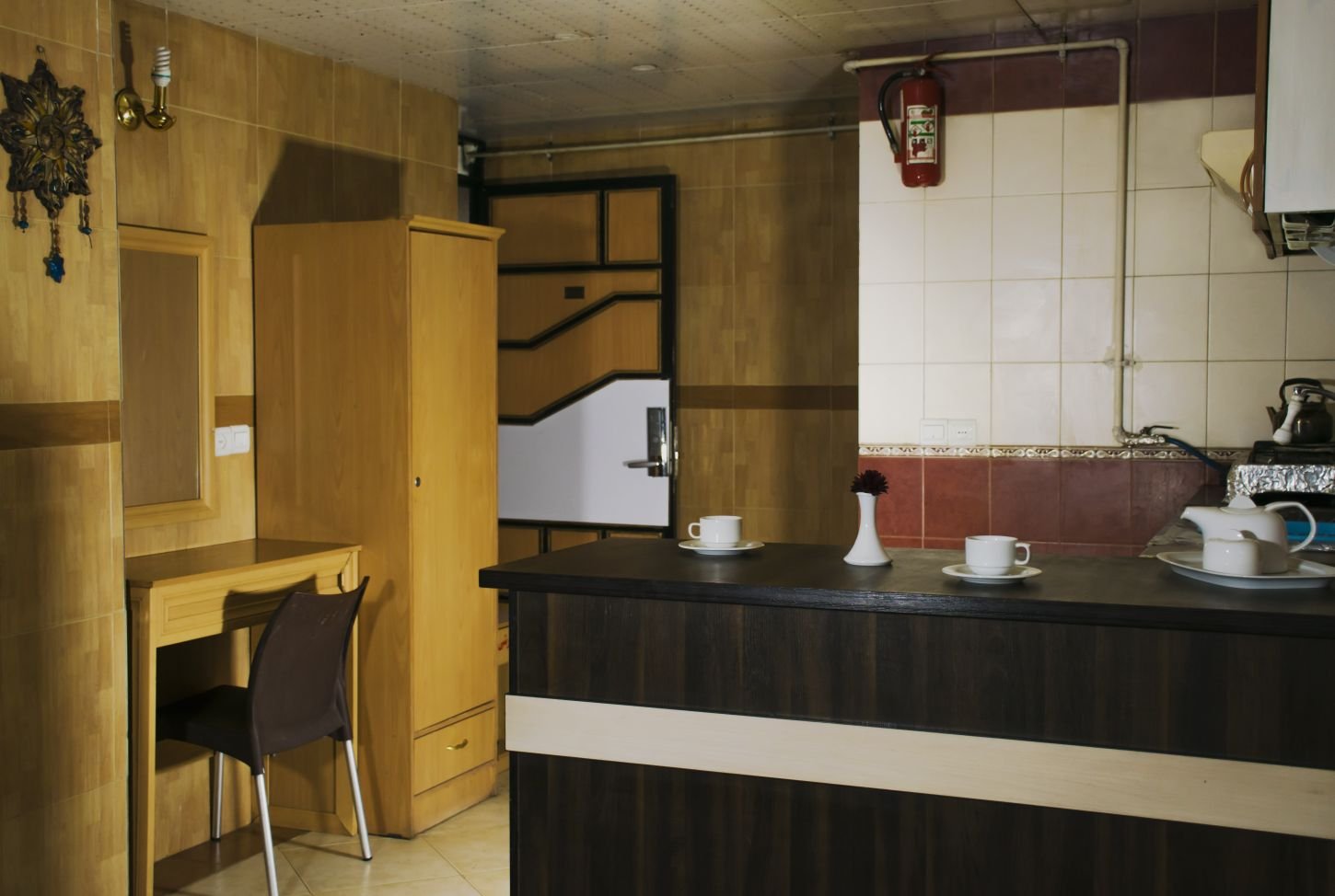 مجتمع اقامتگاهی احمدی  سوئیت دو تخته 3 - ورودی سوئیت دوتخته