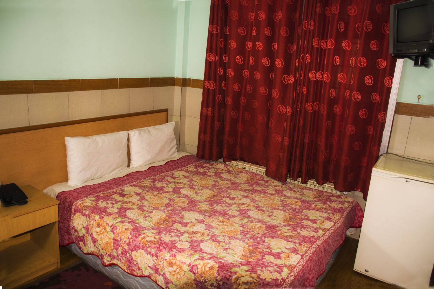 مجتمع اقامتگاهی احمدی  سوئیت دو تخته 3 - دو تخته بدون سرویس