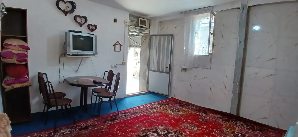 سوئیت فلت بیستون 1