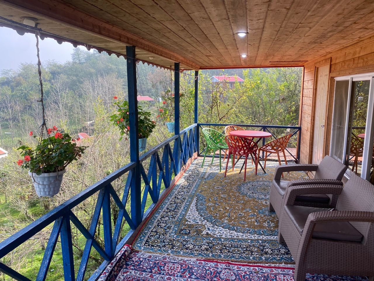 مجتمع اقامتگاهی دوخوابه چوبی شریفی ۲