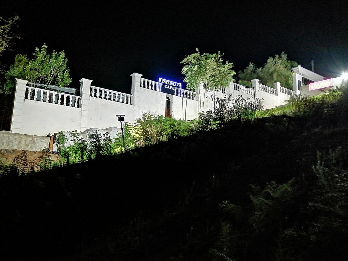 سوئیت گیله وا - واحد یک خوابه گیلدا حلیمه جان