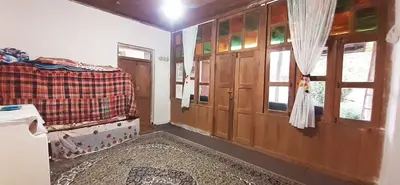 بومگردی سه خوابه مرسی سی