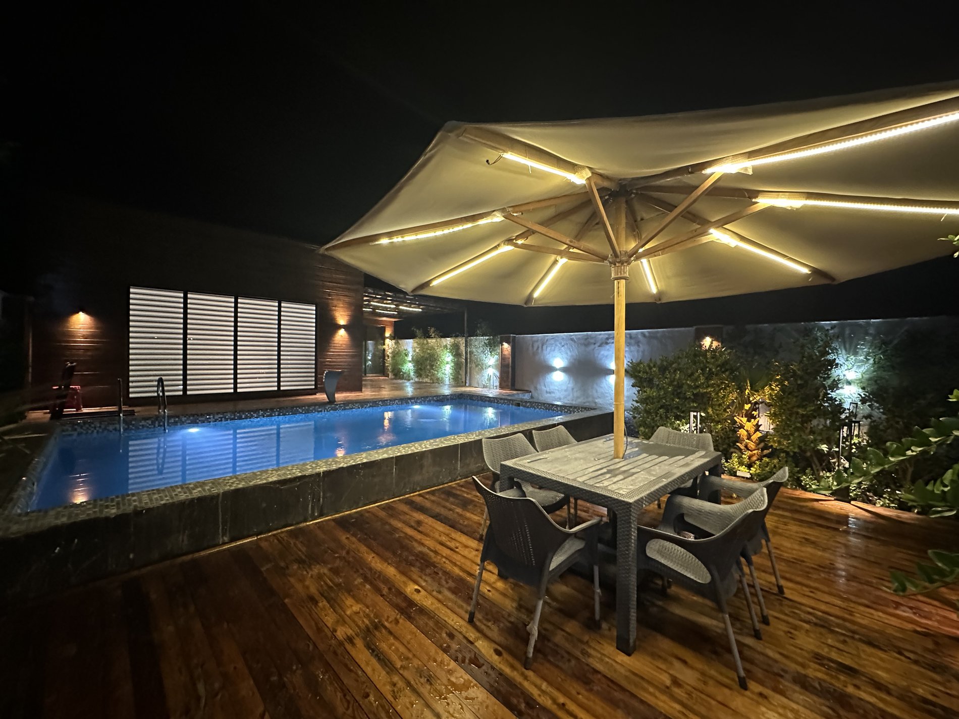 ویلا دوخواب استخردار لاوین 1