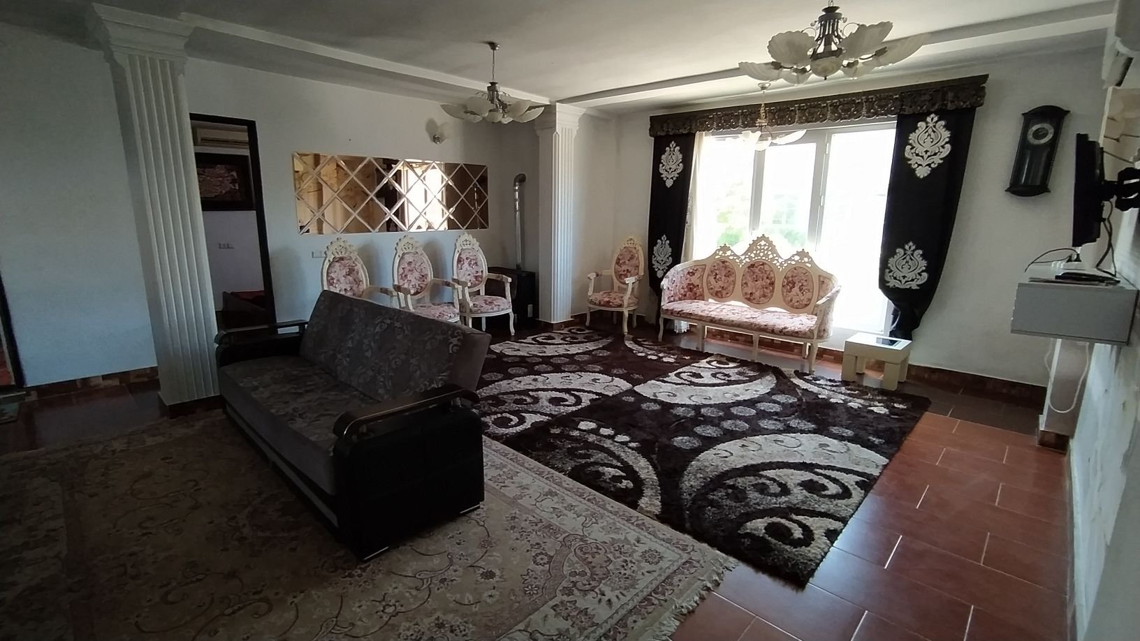 آپارتمان دوخوابه گلستان 13 - هال 1