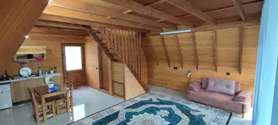 کلبه یک خوابه جکوزی دار سوئیسی چهارفصل لپور