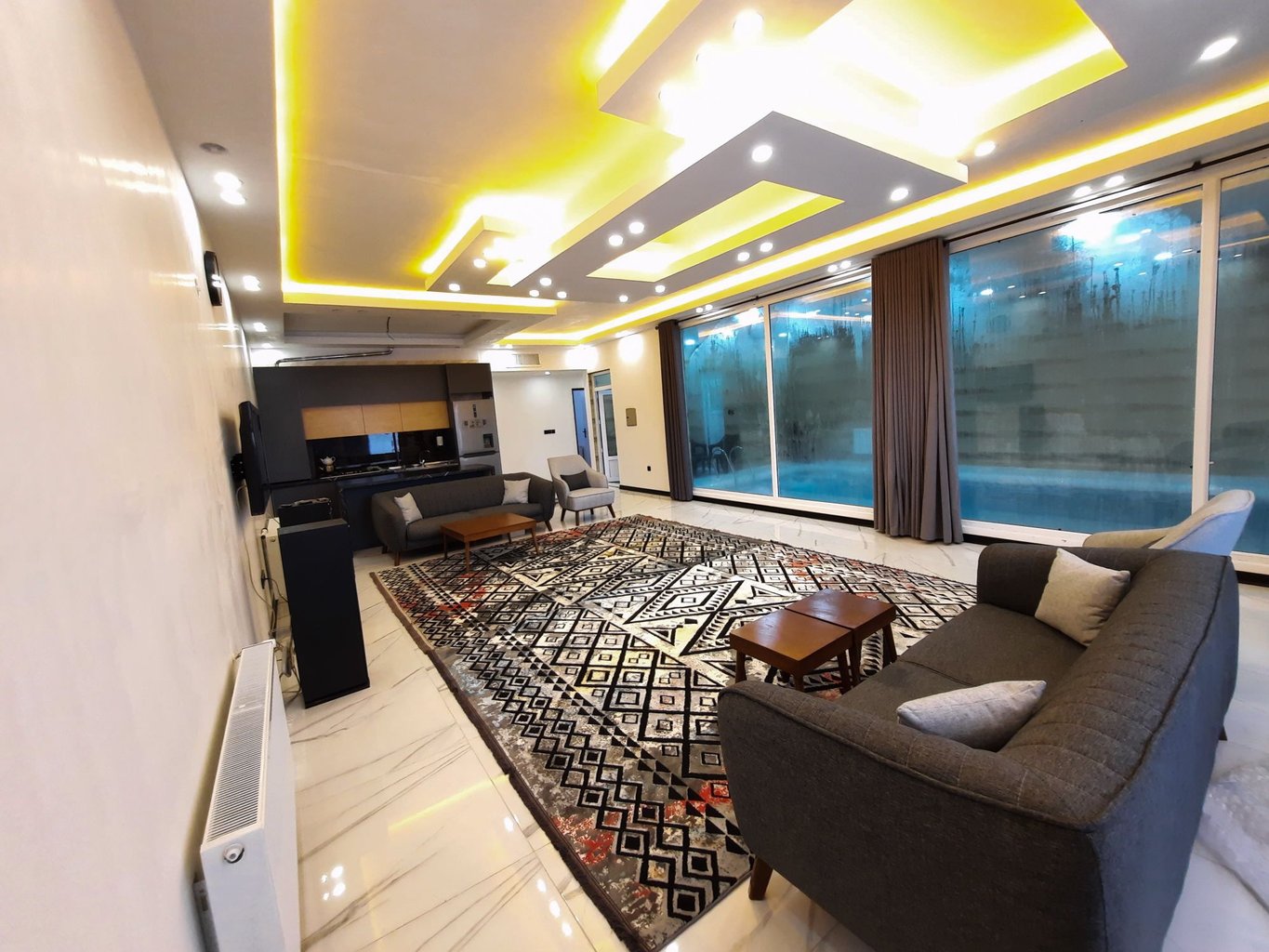 ویلا سه خوابه استخردار آبگرم عمارت سفید ۱