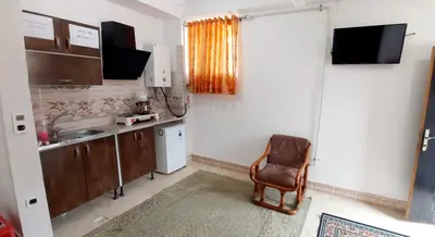 سوئیت فلت دهکده ۴