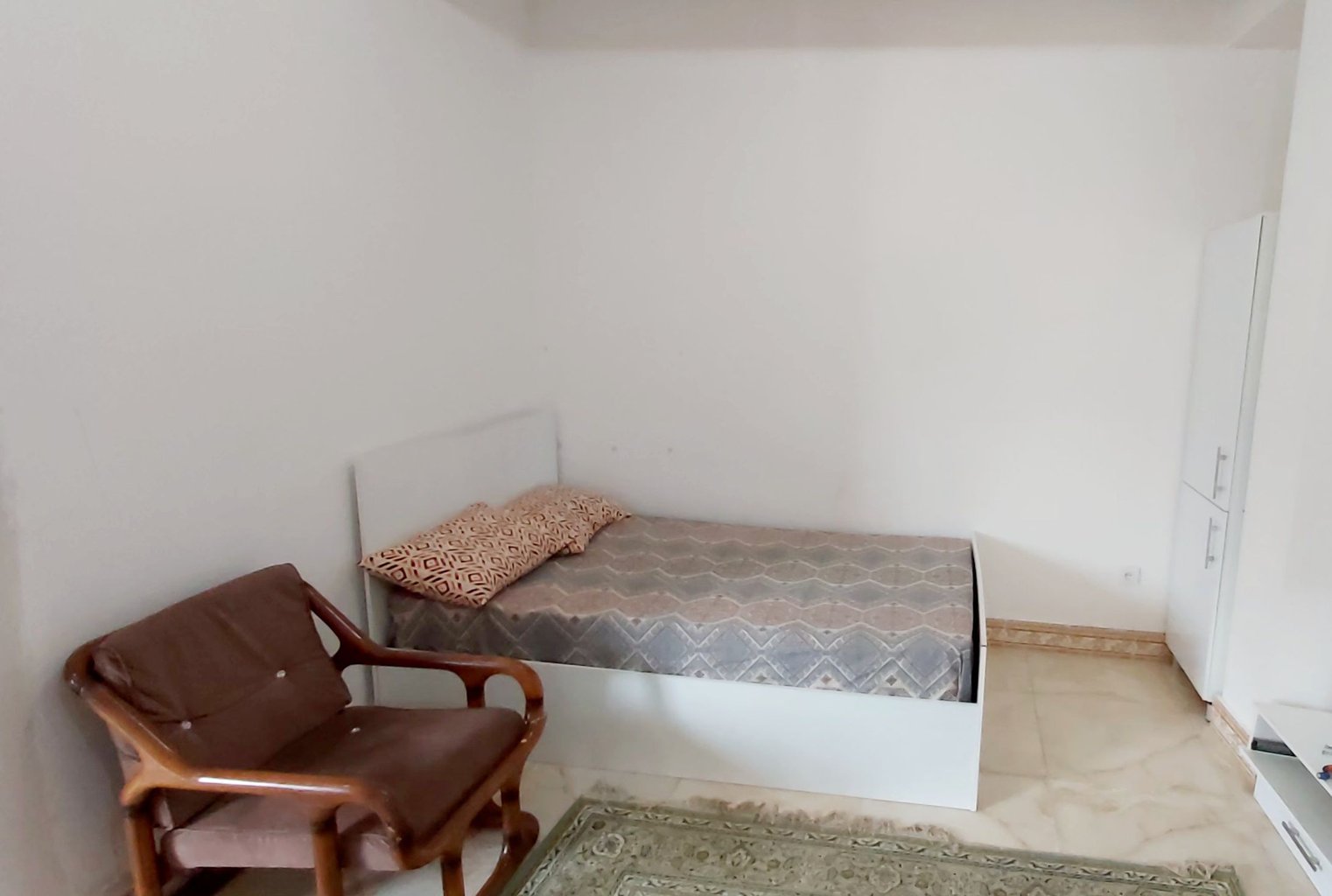 فلت دهکده ۴