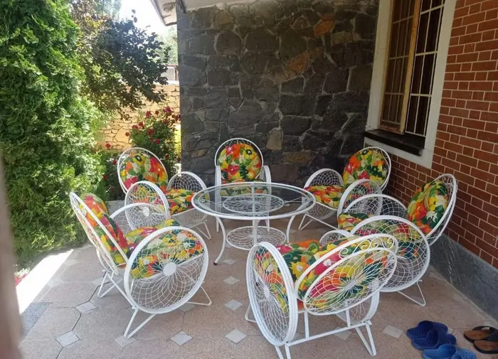 یک خوابه باغ استخردار آبشار