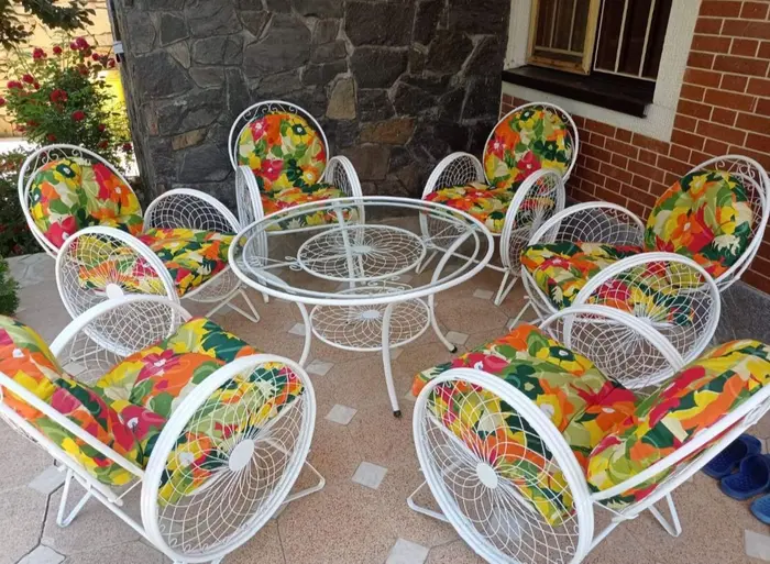 یک خوابه باغ استخردار آبشار