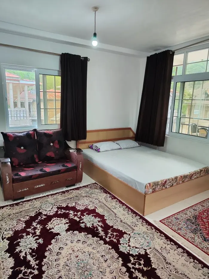 سوئیت فلت جنگلی کورش - تخت و مبل