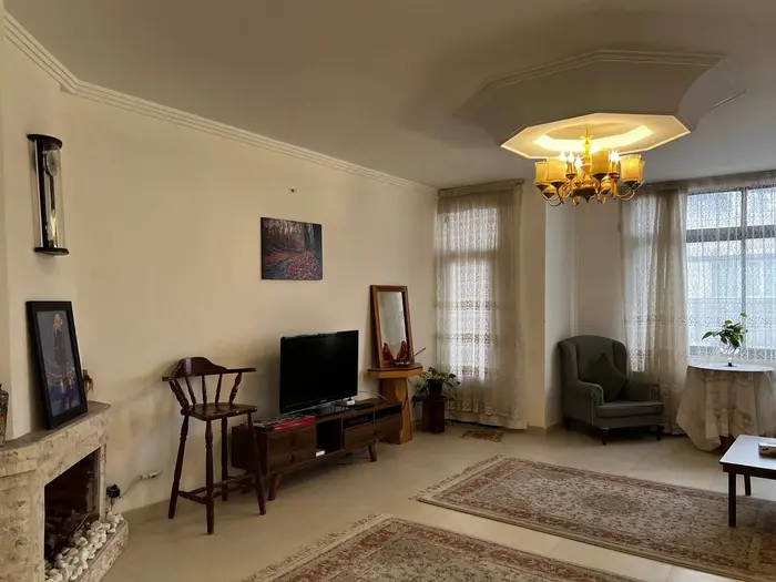 آپارتمان دوخوابه اقاقیا