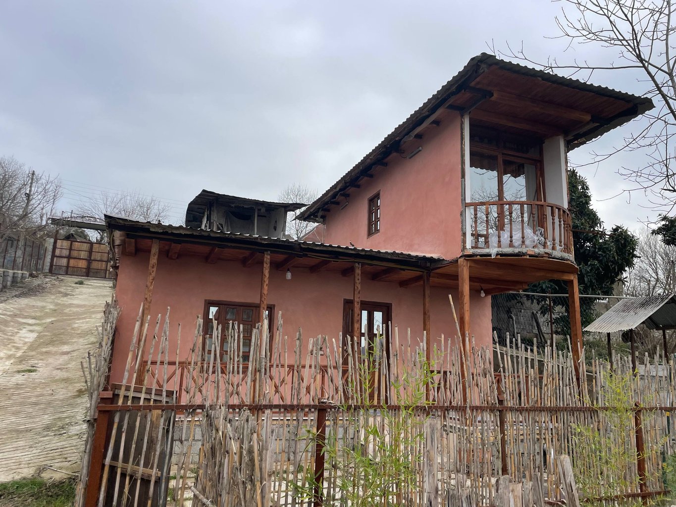 کلبه یک خوابه سَر تِلار سنتی