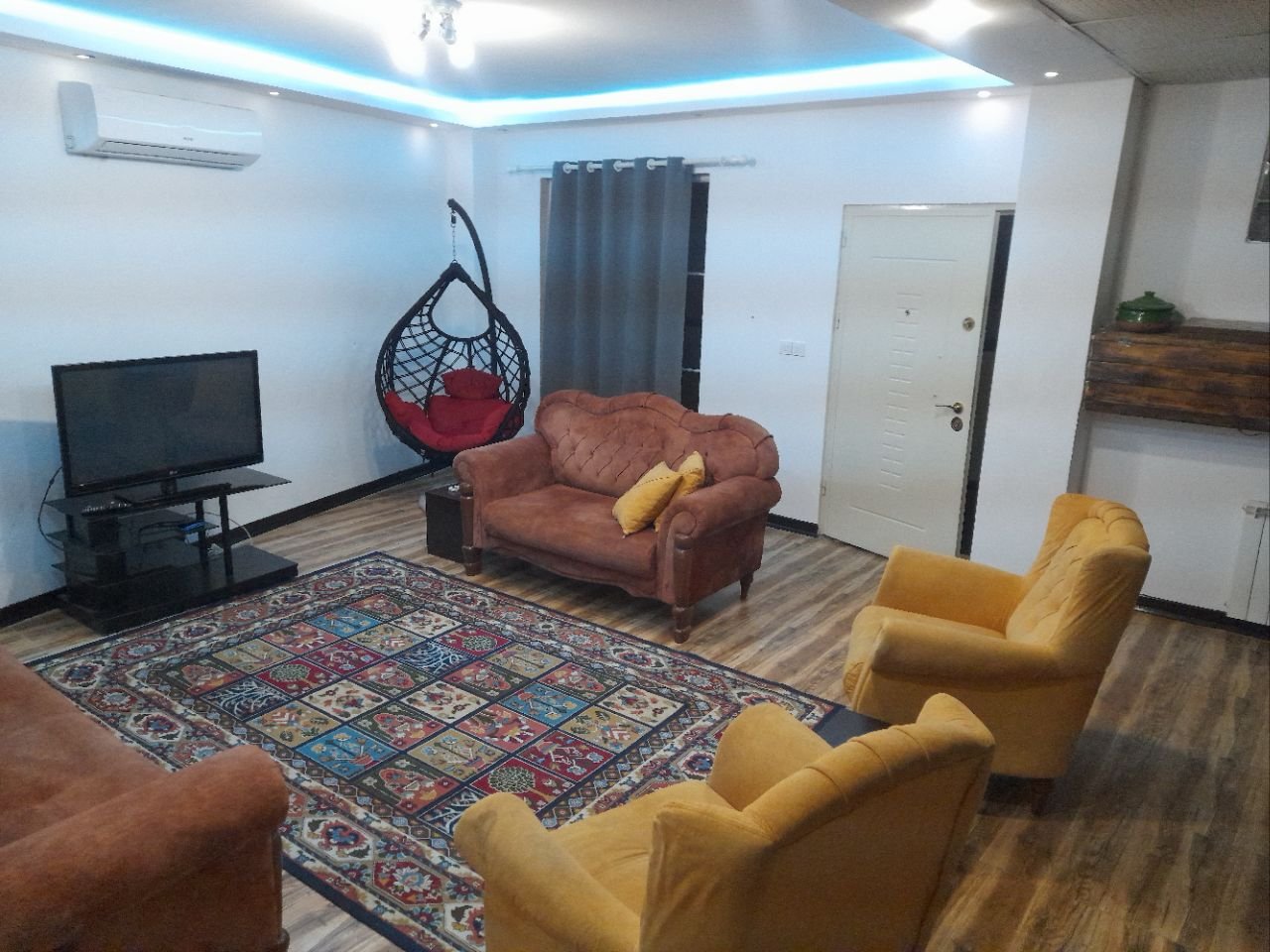 ویلا دوخوابه استخردار آبگرم شفیعیان