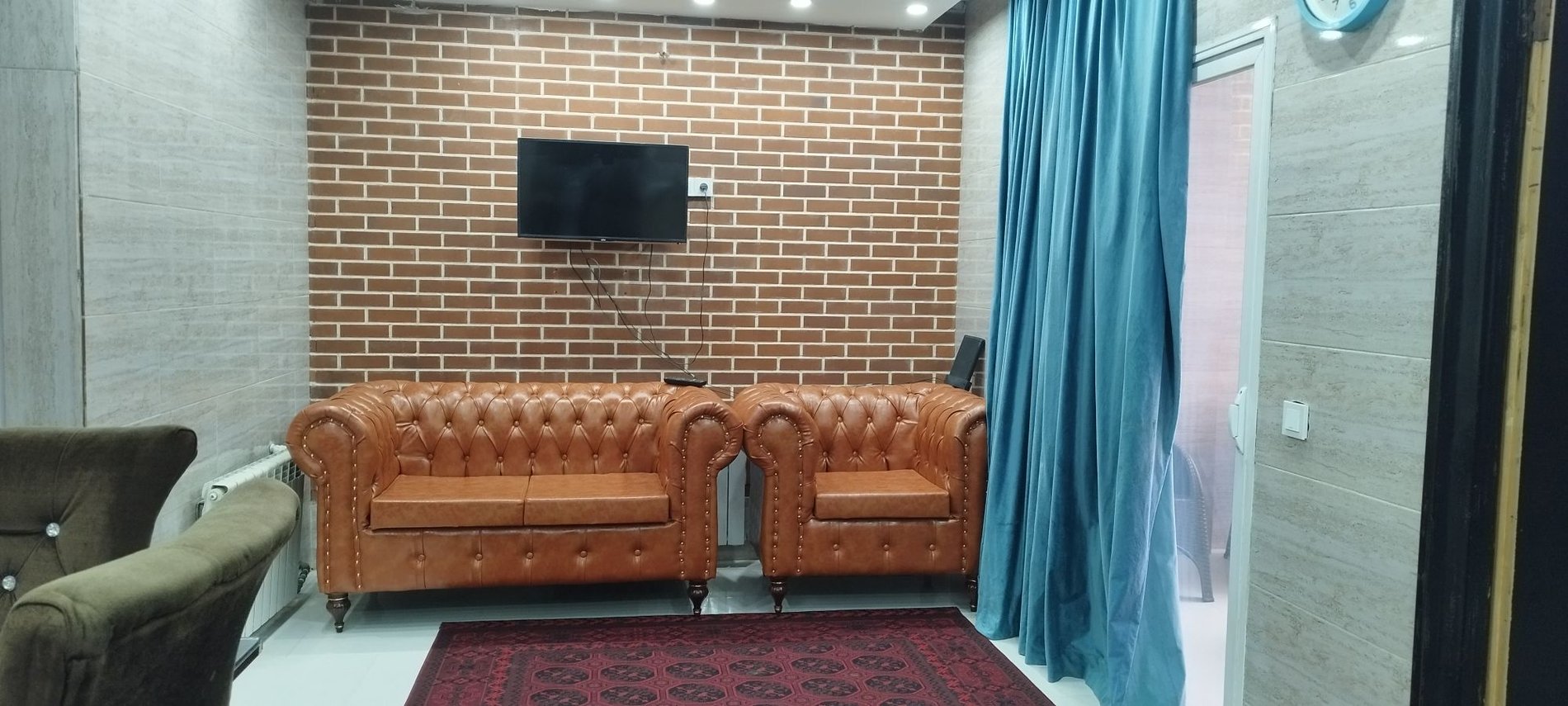 سوئیت دوخواب باباقدرت واحد ۲۰۲ - پذیرایی 