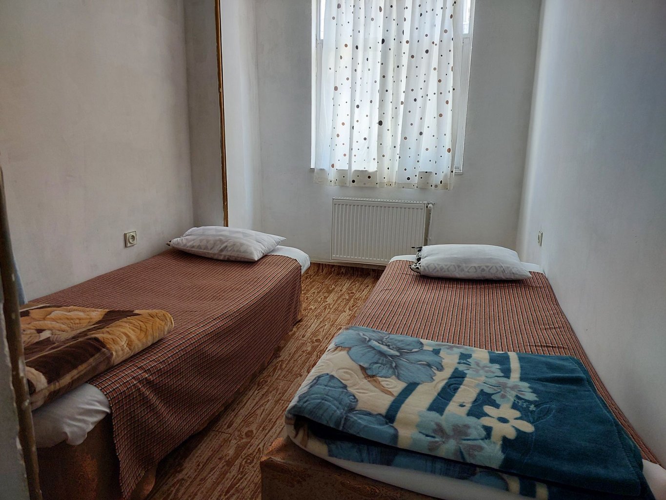 یک خوابه همای واحد 1