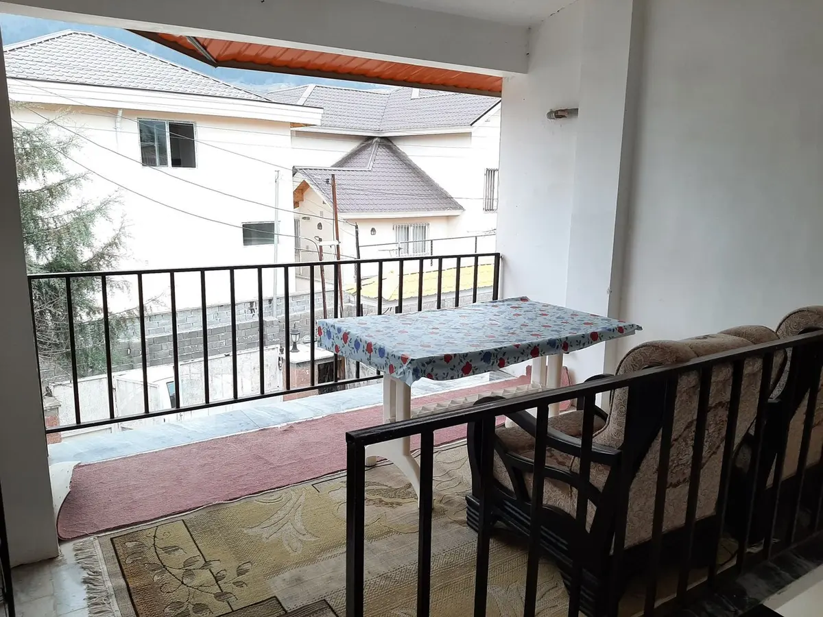دوخوابه اُمت - بالکن