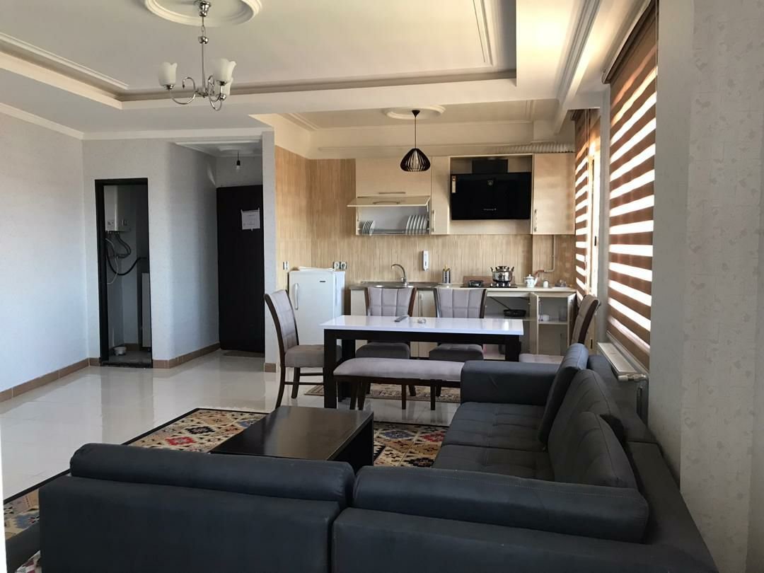 آپارتمان دوخوابه آدینه 4