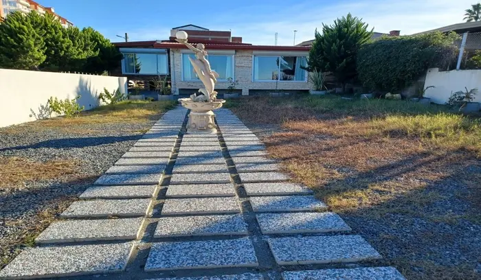 ویلا سه خوابه ساحل آبی