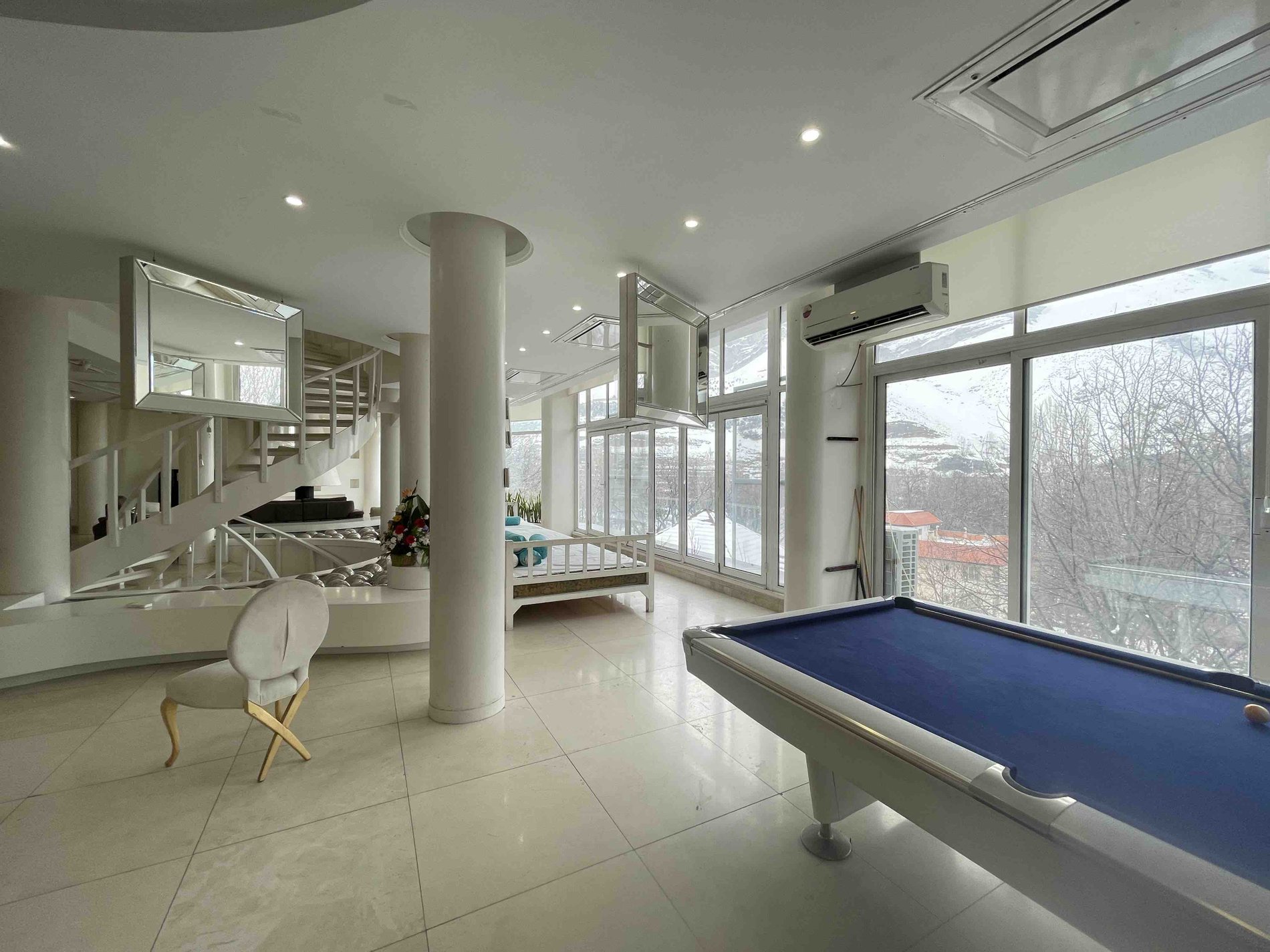 ویلا هفت خوابه استخردار آبگرم عمارت سفيد - انتخاب تصویر