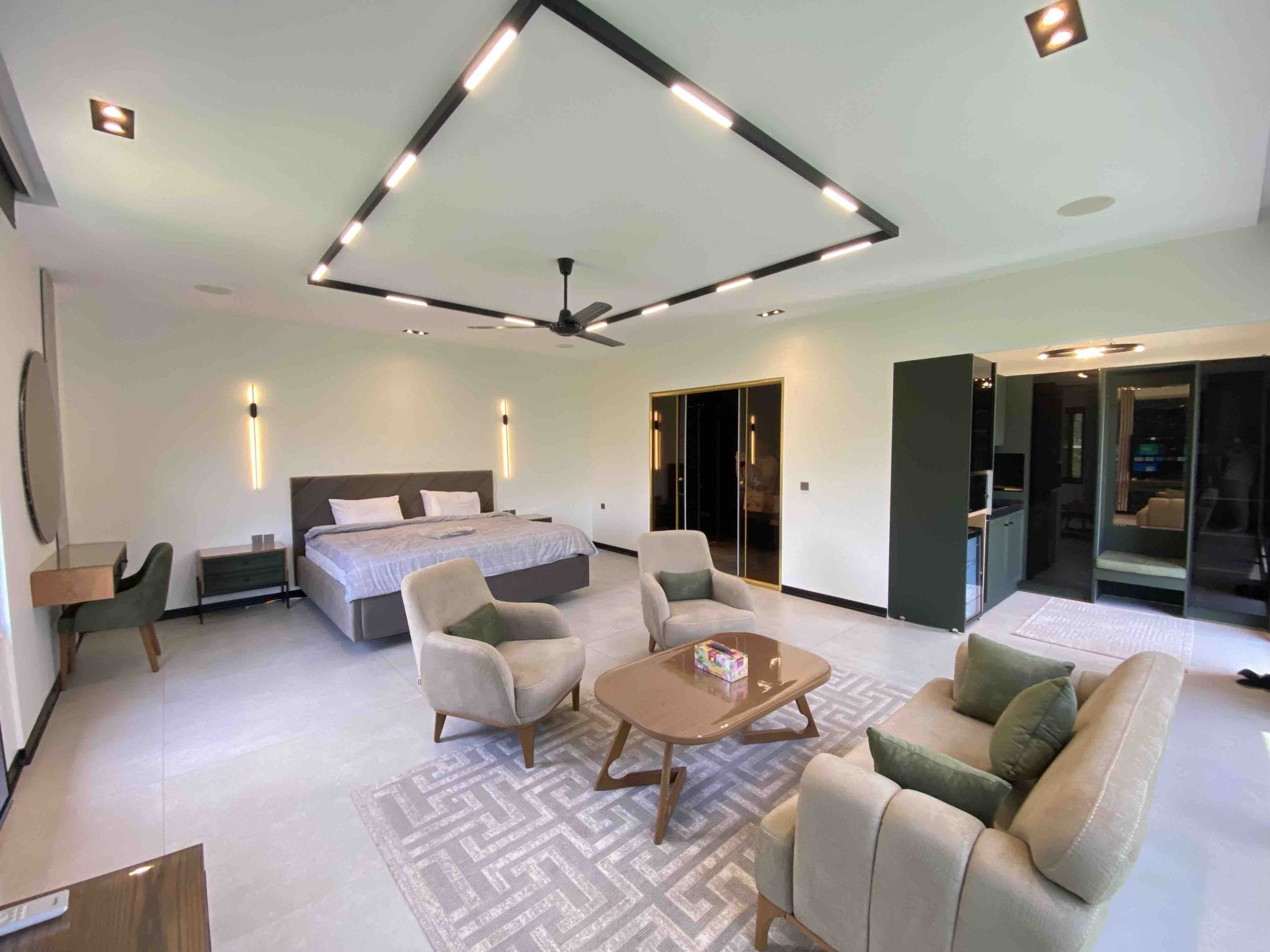 سه خوابه استخردار دریاچه ۲