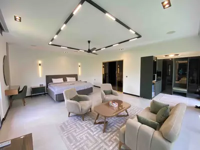 ویلا سه خوابه استخردار دریاچه ۲